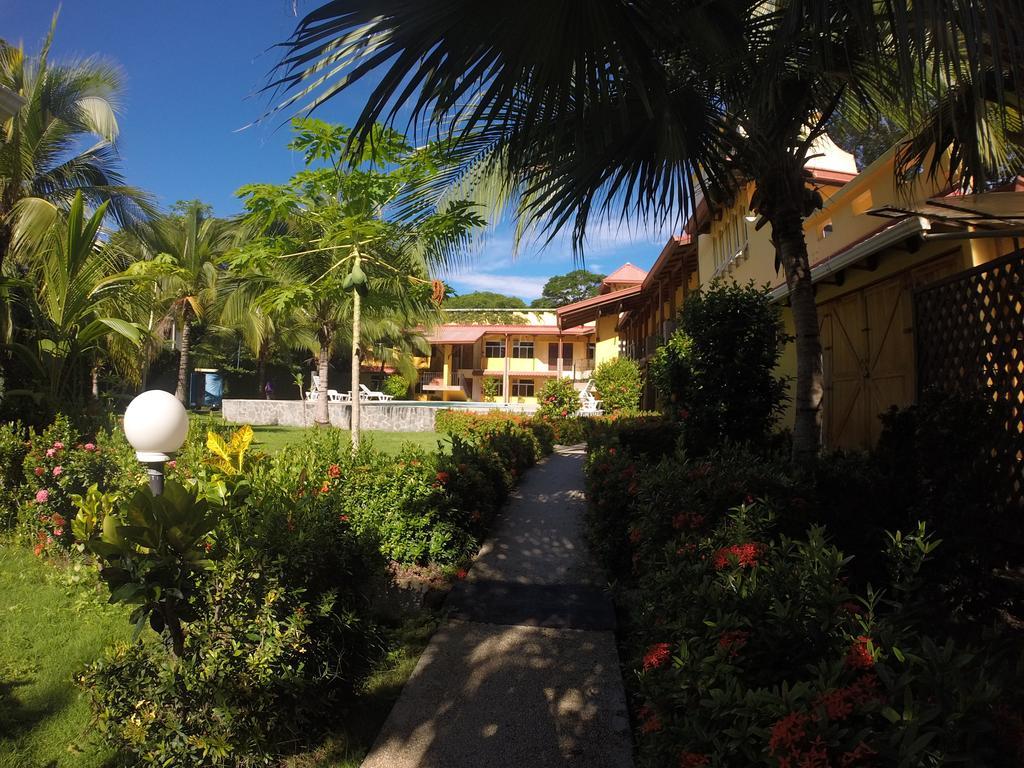 Hotel Isolina Beach Potrero  Exteriör bild